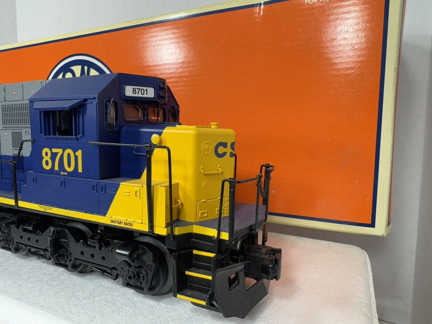 Lionel TMCC 6-18251 CSX SD60 diesel engine #8701 LNIB