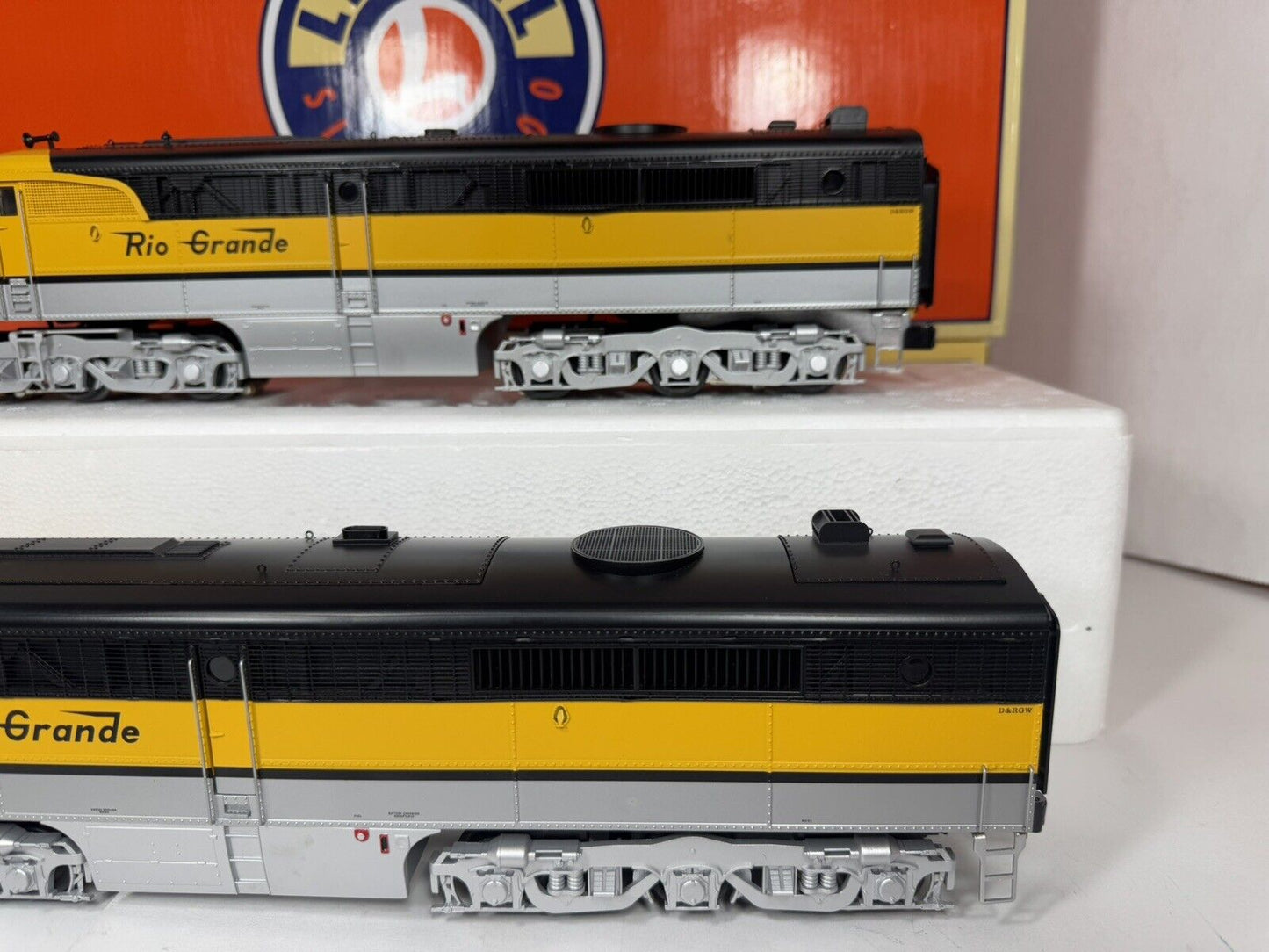 Lionel LEGACY 6-82223 Rio Grande Alco PA diesel locomotive AA set #6001 #6003