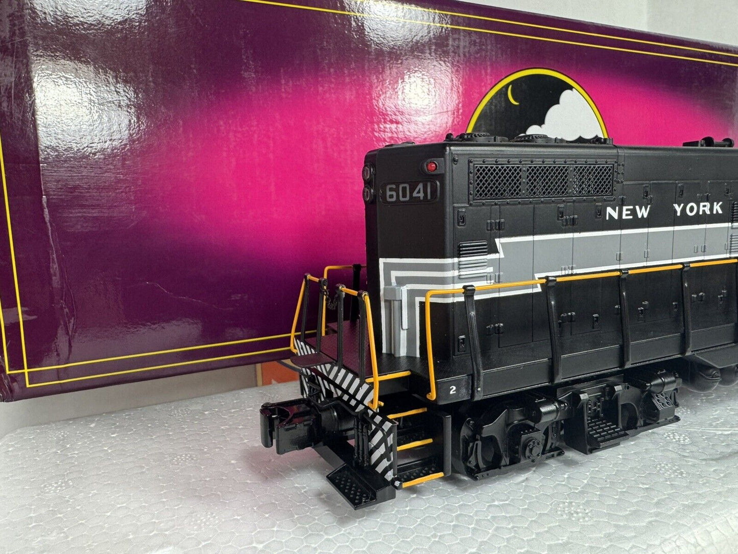 MTH 20-2337-1 New York Central NYC GP-9 diesel engine #6041 PS 2.0 BCR NIB