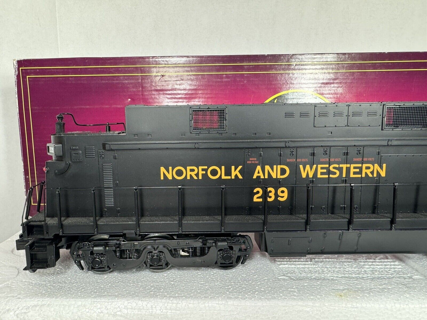 MTH 20-5687-1 Norfolk & Western N&W E33 electric engine #239 PS 3.0 EX