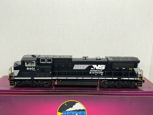 MTH 20-20727-1 Norfolk Southern NS Dash-8 diesel engine #8401 PS 3.0 LNIB