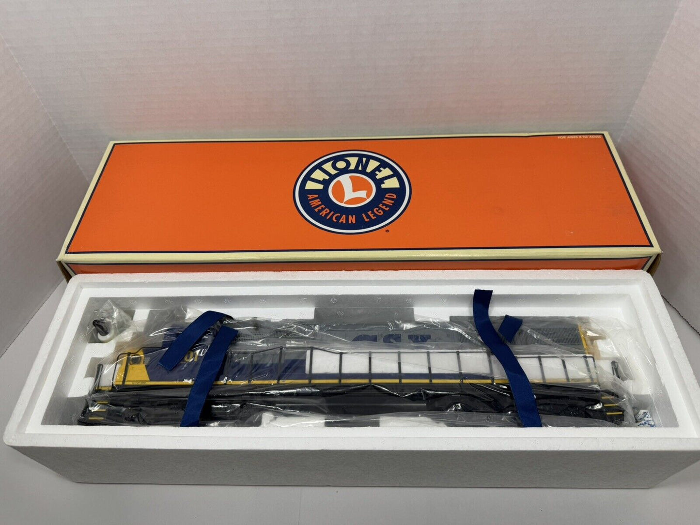 Lionel TMCC 6-18251 CSX SD60 diesel engine #8701 LNIB