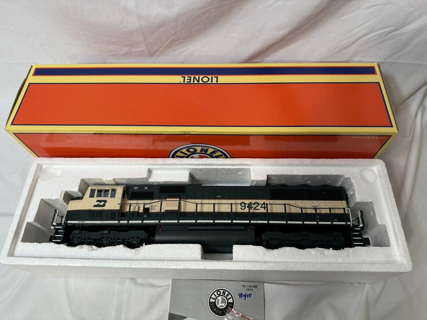 Lionel LEGACY 6-81134 Burlington Northern SD70MAC diesel locomotive #9424 EX