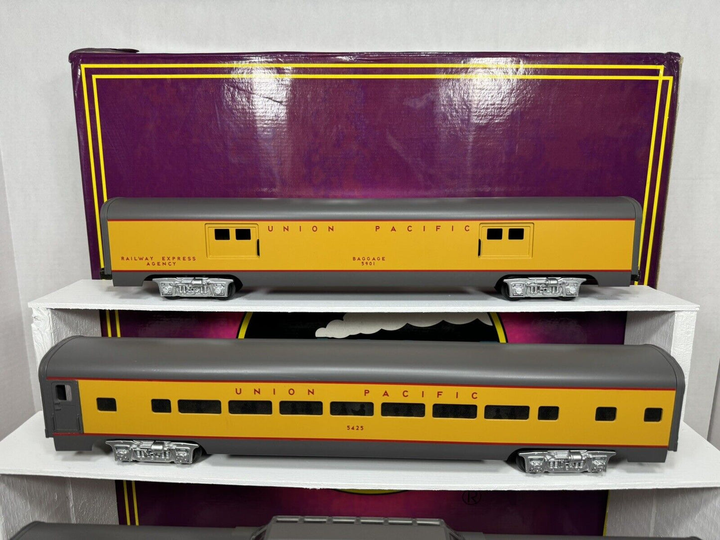 MTH Premier MT-6506 Union Pacific UP 70' aluminum passenger 5-car set EX